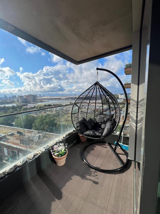 Апартаменти Cityscape Serenity: 10Th Floor Oasis Near City Airport, Excel & 02 Лондон Екстер'єр фото