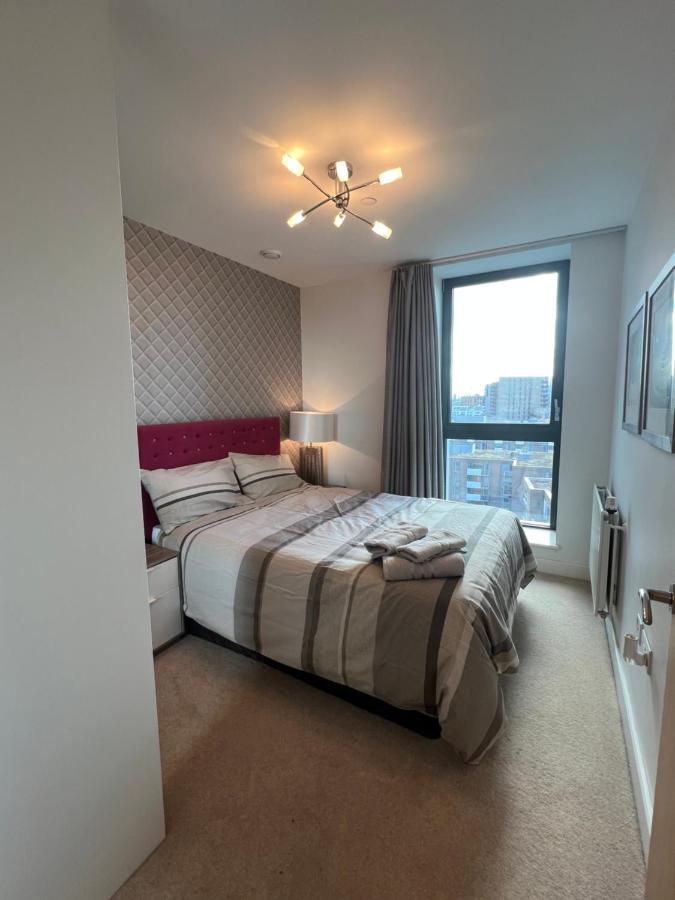 Апартаменти Cityscape Serenity: 10Th Floor Oasis Near City Airport, Excel & 02 Лондон Екстер'єр фото