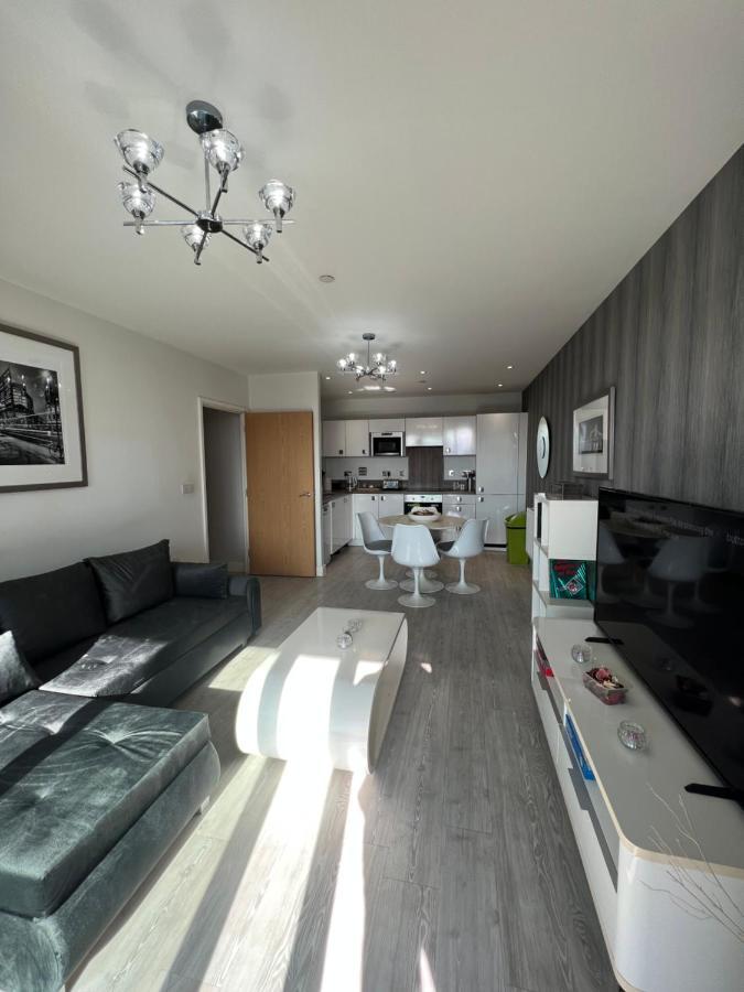 Апартаменти Cityscape Serenity: 10Th Floor Oasis Near City Airport, Excel & 02 Лондон Екстер'єр фото