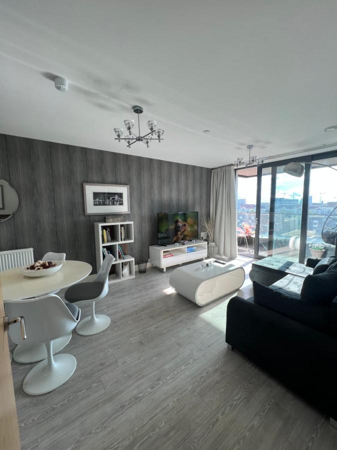 Апартаменти Cityscape Serenity: 10Th Floor Oasis Near City Airport, Excel & 02 Лондон Екстер'єр фото