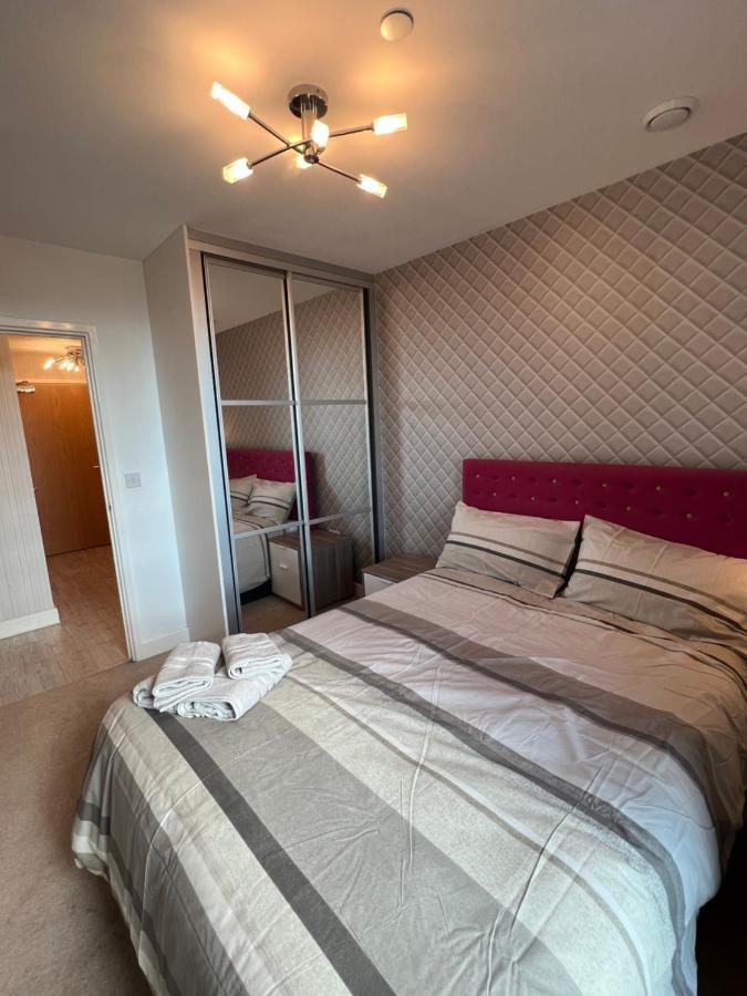 Апартаменти Cityscape Serenity: 10Th Floor Oasis Near City Airport, Excel & 02 Лондон Екстер'єр фото